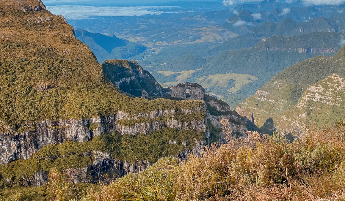 Pedra Furada – Morro da Igreja